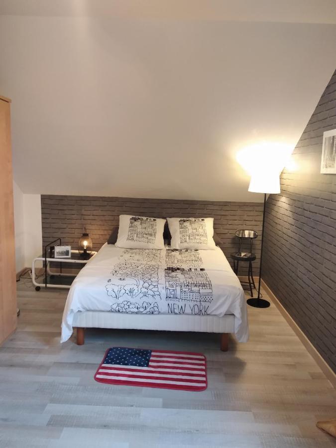 Chambre de l'Orée du Bois Audeux Extérieur photo